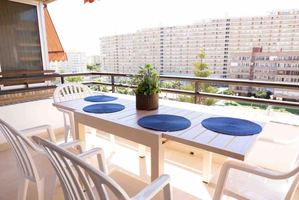 Gran Apartamento, Aire Acondicionado, Piscina Y Parking Gratuito Apartment Alicante Exterior photo